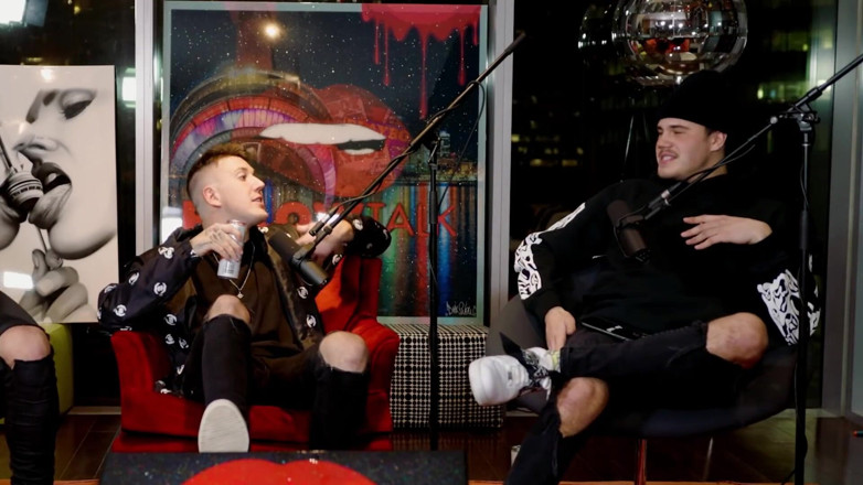 Pillow Talk: Brad Sousa hỏi jake paul cách hương vị d * ck...