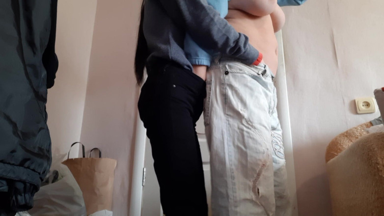 Lesbian-illusion: 내 여친과 나는 우리가 레즈인 모든 사람에게서 숨겨