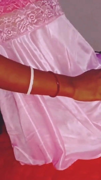 Memek virgin pink pertama kali dientot