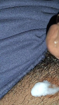 Masaging My Cock and Masterbating (zbliżenie Cock Action)