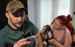 Sin Spice by Sophia Sinclair and Jasper Spice: Evyleen tření masturbátoru rozbalení a masturbace