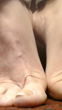 Parmak fetişi yayma azdırma toenail sansürsüz