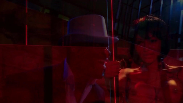 German Porn: Asian Babe Podwójnie Penetrowane Przez Muskularne Ćwieki