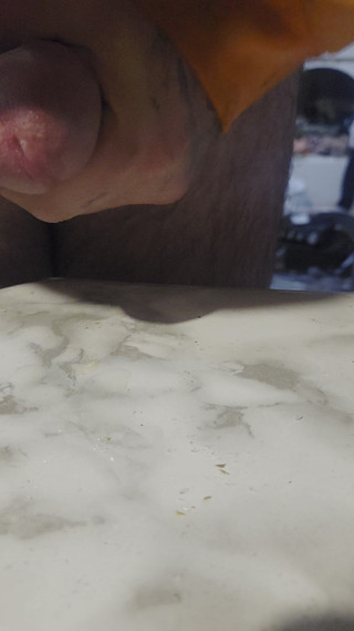 Bigshot: Tiro na mesa de mármore