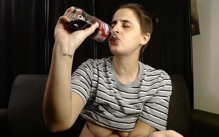 Abby Anna: Hora do lanche arrotando