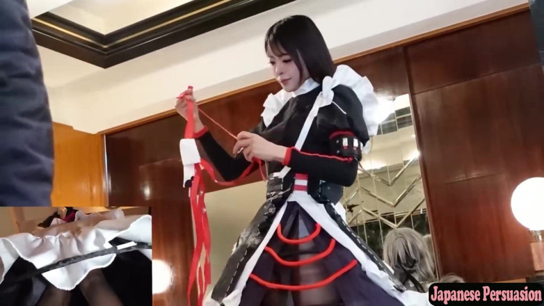 Asian happy ending: Cosplayer with Pure Image Reveals Secret Side, Post-event Mood Turns...