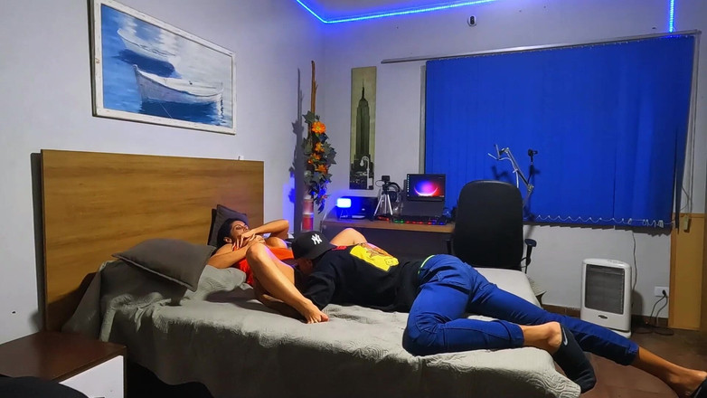 NatzinhaMorena: Přestávka na večeři: chtěla si sednout na můj penis před...