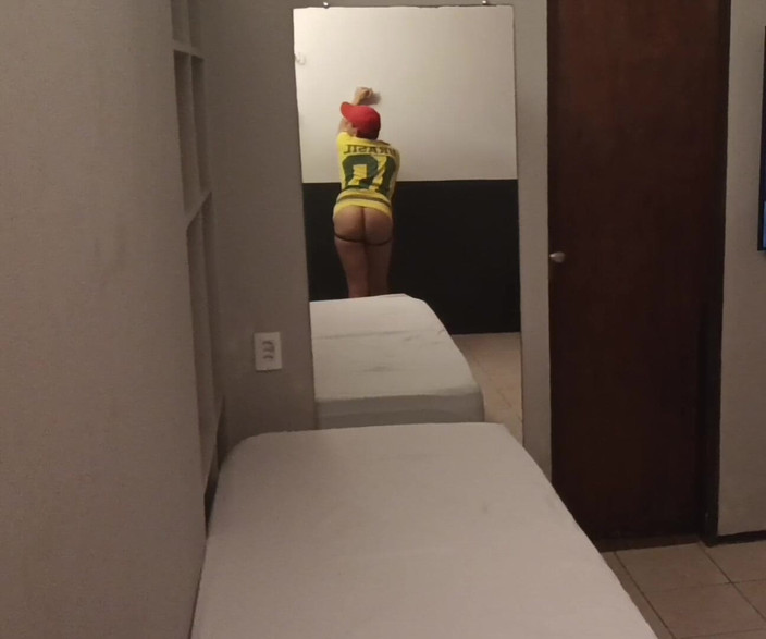 MiguellTrajano: 내 자지를 빠는 거유의 십대