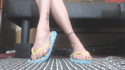 Abby Anna: Full nude multi view flip flop show