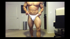 Benji Bastian: 皆さん、ハッピーハンプデー!