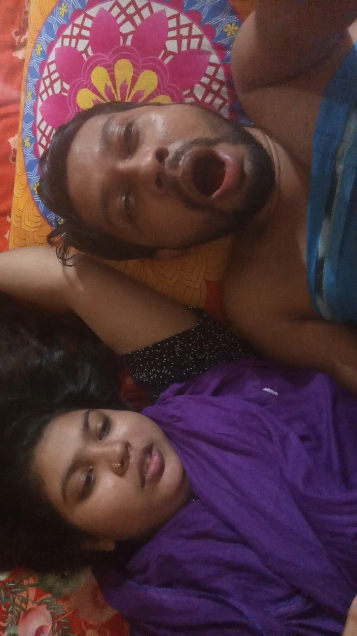 Desi video bd: Geile muslimische ehefrau verführt ihren ehemann in echtem Desi-heimvideo DesicoupleBd