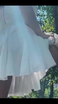 I Like to Walk Along the Street Like a Princess