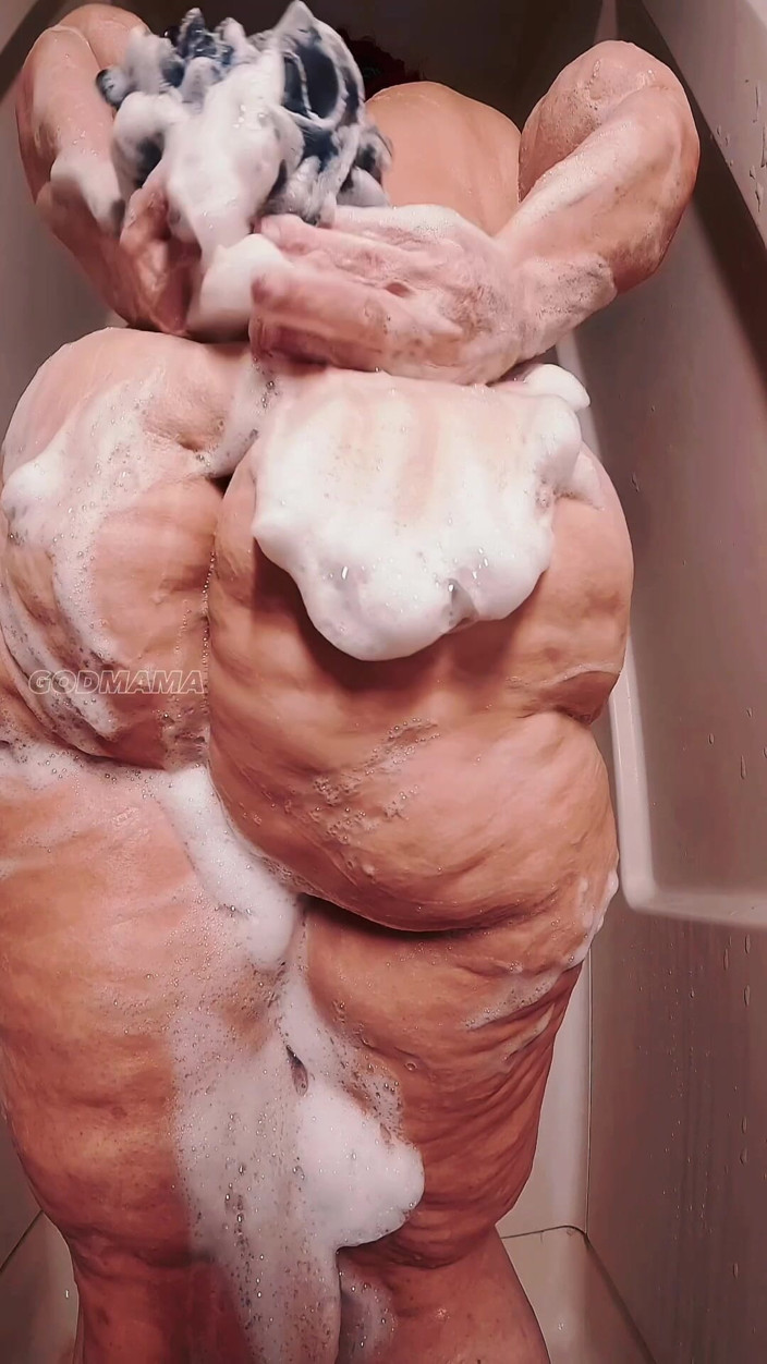 GODMAMA: Seksowny Prysznic SSBBW I Shake