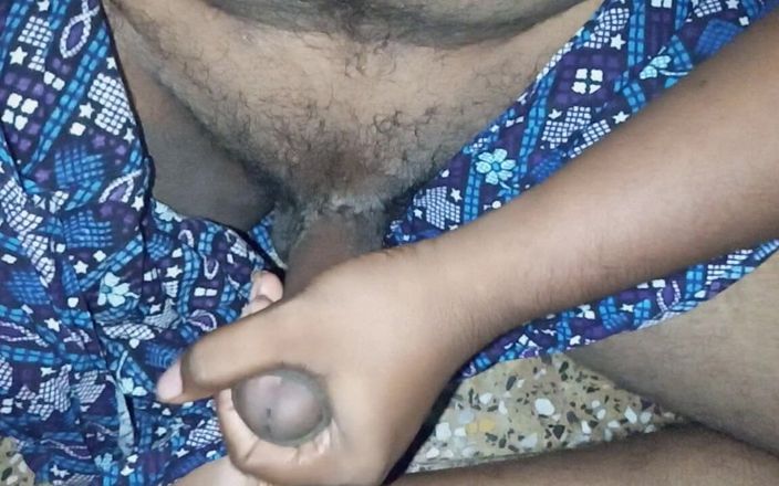 Sweet Indian cock: Moglie indiana si scopa la figa pelosa in casa