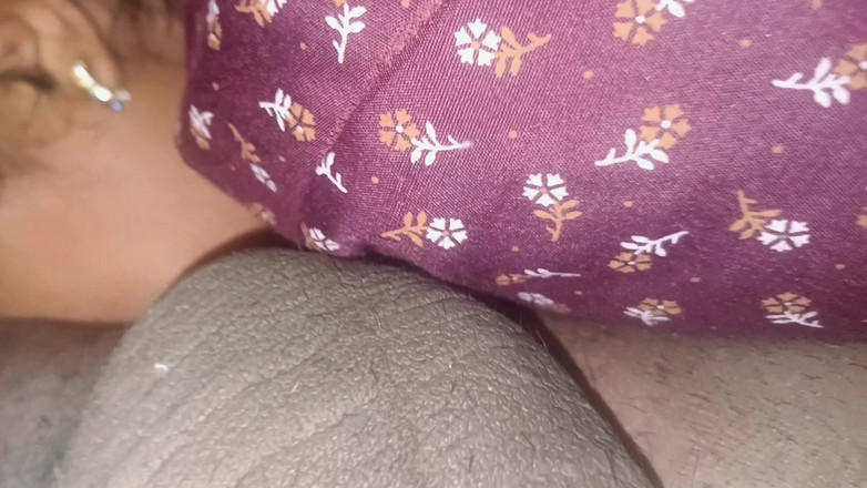 Ilakkiya: Chenniai Jízda v domácnosti se sexy kouřením