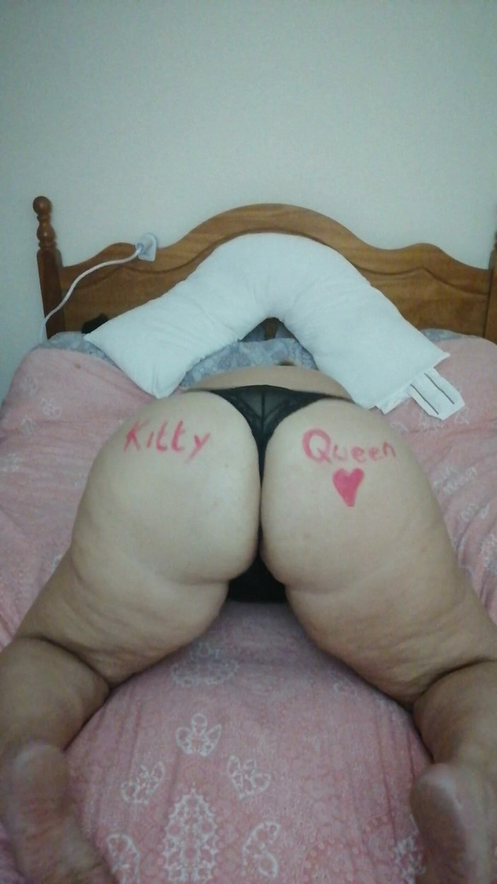Kitty Queen: Twerking My Big Natural Ass