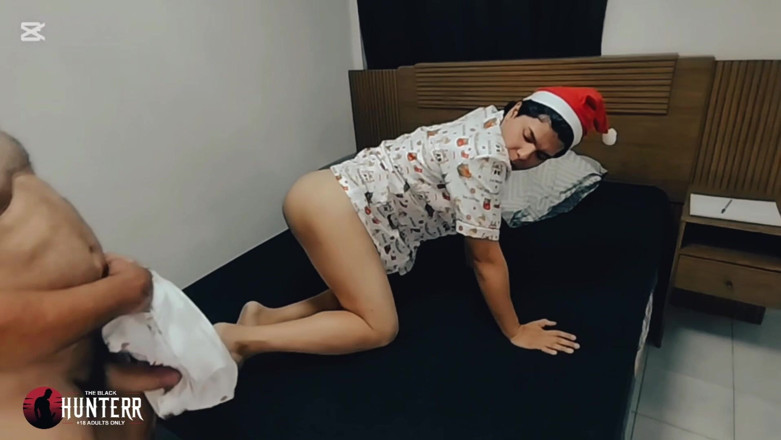 TheBlacKHunterr: Sitting on Santa's Lap