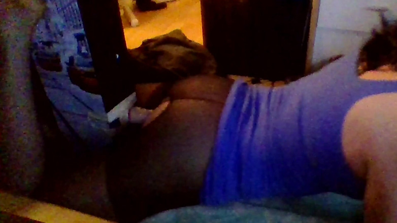 Joslin: 팬티 스타킹을 입고 애널 섹스