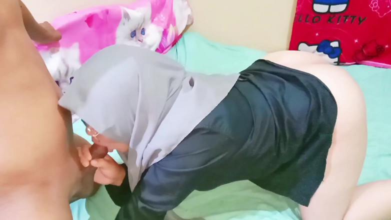 Amanda jenny: Hijab ngentot - jefe de Dengan Agar Naik y Jabatan Sampai...