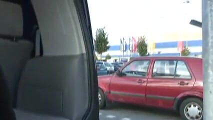 Popp Sylvie: Pissing near the store