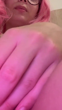 Giantess เย็ดกับ 2 คนตัวเล็ก