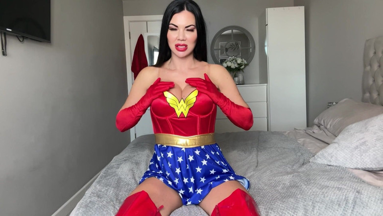 Jasmine Jae: Pakiet halloweenowego potwora