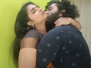 Vaigavarun45: Vaishnavy e Sharun Long Lip Lock parte 1