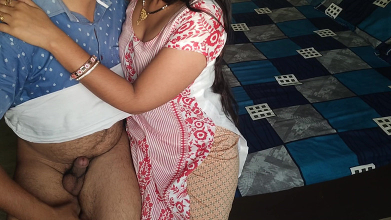 piryaprajapati: Llamé a la amiga del propietario en mi casa y...