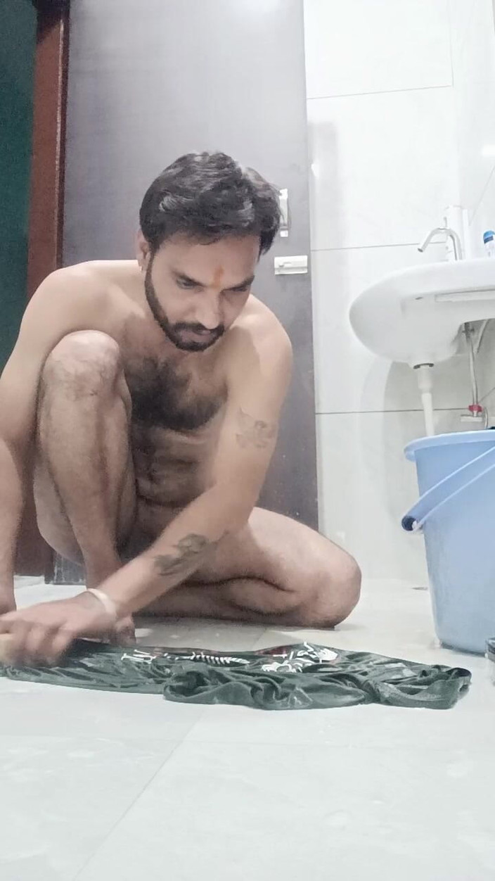 Rajasthani-old-lover: Baba benimle masterbasyon ve boşalmanın tadını çıkarıyor