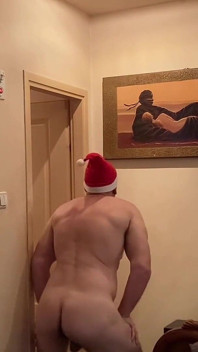 Mature Man Showing His Ass