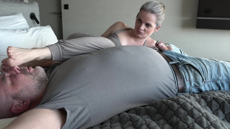Sabdeluxe: Ręczna robota bez spermy