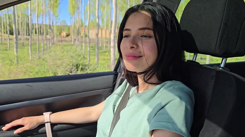 Labestiaylabella: Sexy Saleswoman Comes to Work but We Ended up Having...