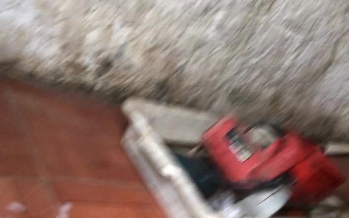 i7Bernard: Masturbation au travail