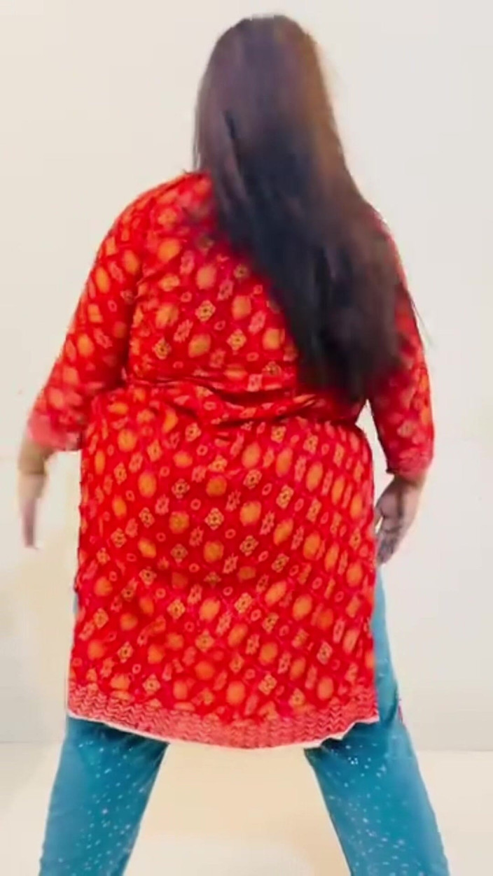 Your Boy's Cum: Indická desi dívka trénuje před nevlastním bratrem