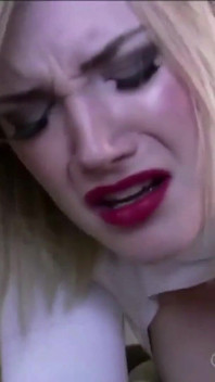 Grande titty siri in divertimento cosplay con strapon dayna vendetta
