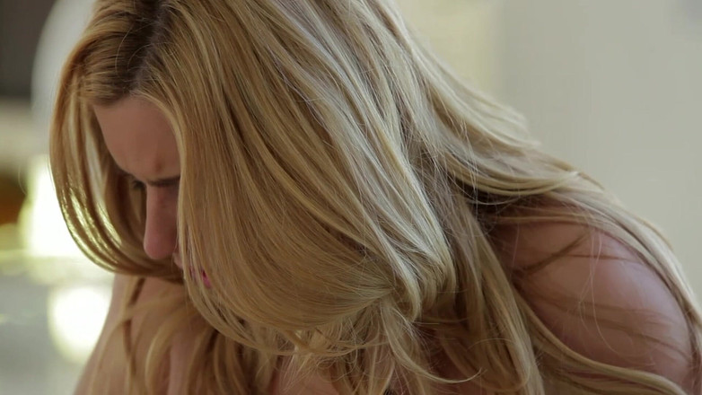 DaringPureXXX: Geile meid stimuleert haar vagina