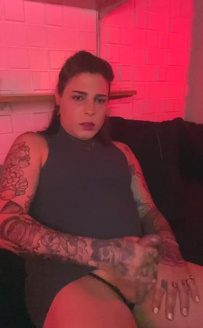 EmmaInkTrans: Дрочка в платье, тебе это нравится?