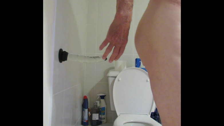 bigears: Rider 9 tum glaskuk på nära håll