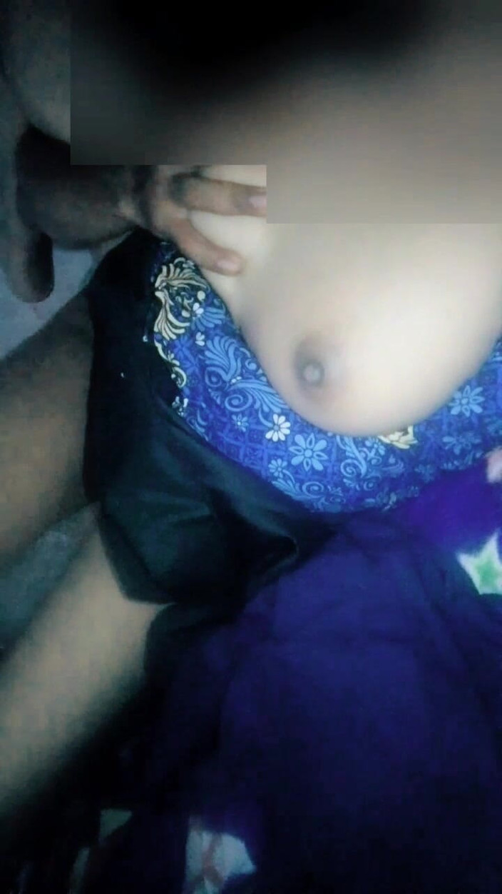 Astriana88: Skutečná Zaměstnankyně Podvádí Své Kolegy