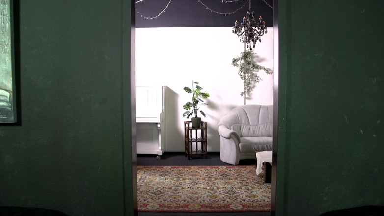 DEUTSCHLAN PORNO XXX: Construind Janitor Schwuttke - Un portar murdar fute curvele de pe...