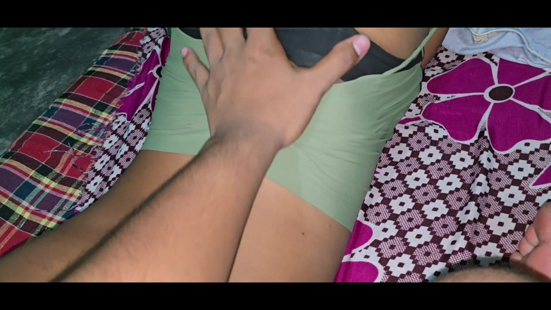 SafeRosebush8: मेरी प्रेमिका के साथ बुरी तरह से सेक्स