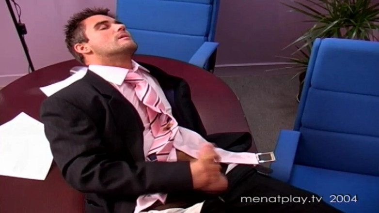 MenAtPlay: Kembali ke Bisnis