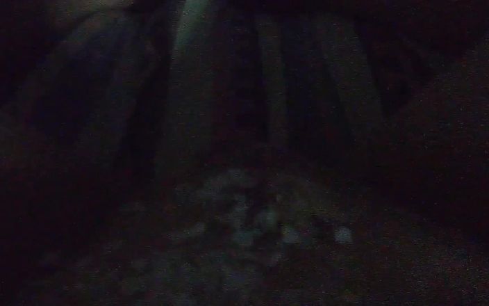 kinkylittledickie: Regarde toute cette cire sur ma petite bite collée que...