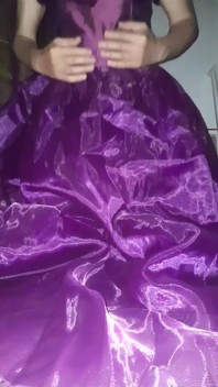 Saten mor ballgown mastürbasyon