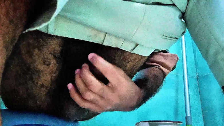 Brijesh 270: 感受继妹的每一部分。独处男孩世界