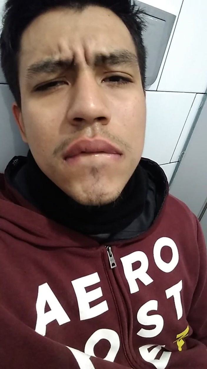 AlexAlejandro13: トイレを歩きながら仕事をする