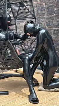Sommer der unterwerfung - alex latex