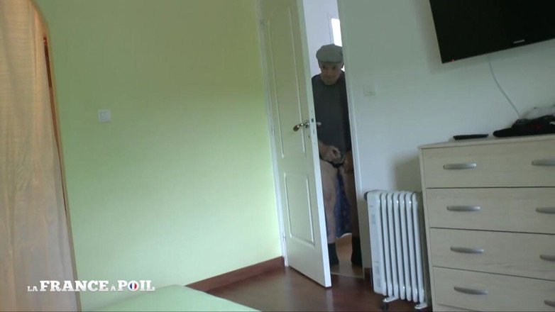 La France a Poil: Anal sex tape with a surprise
