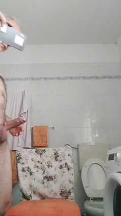 Setesesso7: Havzada çok fazla işeme ve uzun bir handjob ve kirli dil