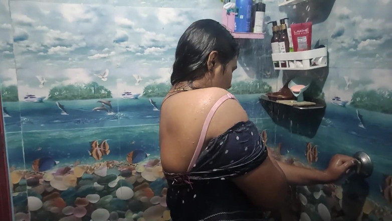 Vaishnavysharunraj: Pasangan Malayali bercinta panas dengan seks di bilik air, pasangan...